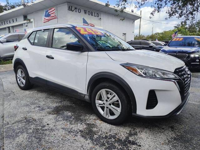 2022 Nissan Kicks S Xtronic CVT