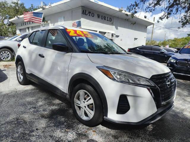 2022 Nissan Kicks S Xtronic CVT