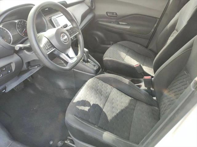 2022 Nissan Kicks S Xtronic CVT
