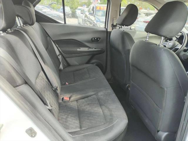 2022 Nissan Kicks S Xtronic CVT