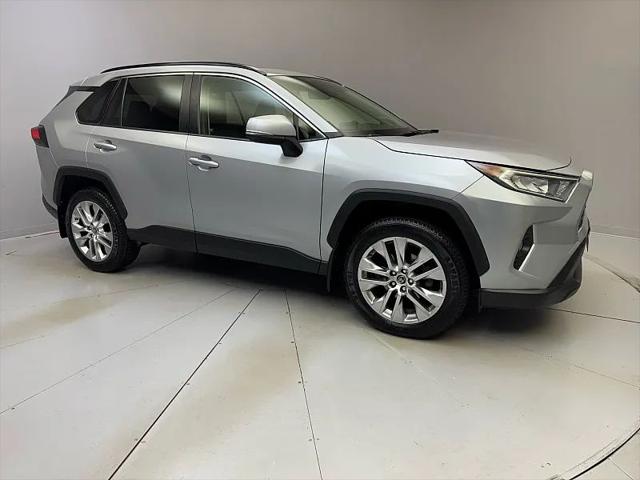 2019 Toyota RAV4 XLE Premium