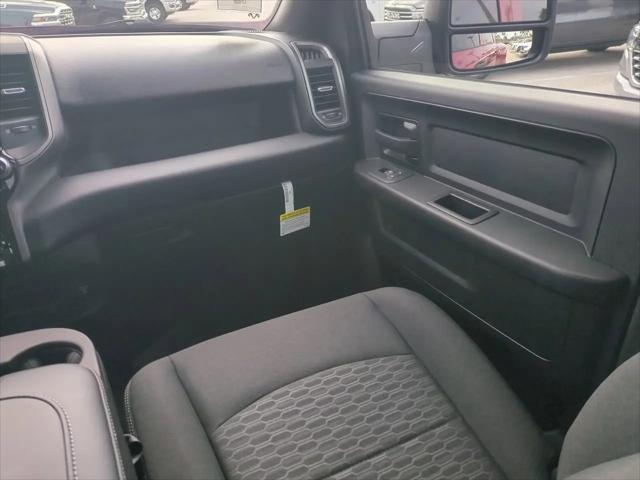 2026 Ram 3500 Tradesman Crew Cab 4x4 8' Box