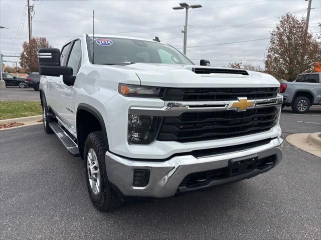 2024 Chevrolet Silverado 2500HD 4WD Crew Cab Standard Bed LT