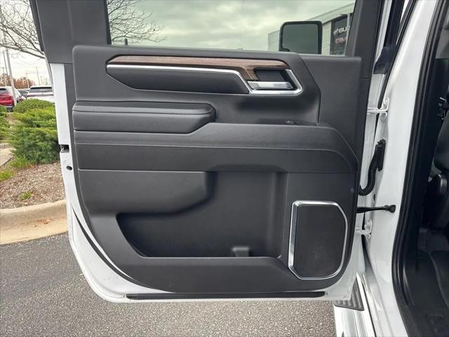 2024 Chevrolet Silverado 2500HD 4WD Crew Cab Standard Bed LT