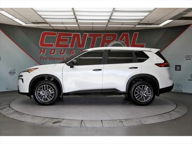 2025 Nissan Rogue S FWD