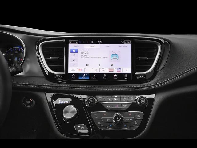 2026 Chrysler Pacifica Select AWD