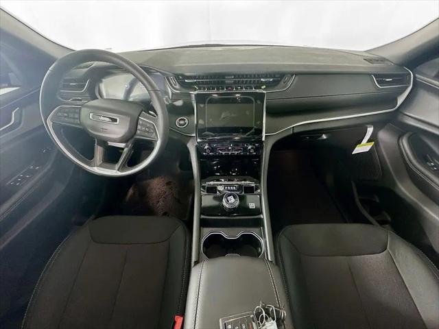 2025 Jeep Grand Cherokee L Laredo X 4x2