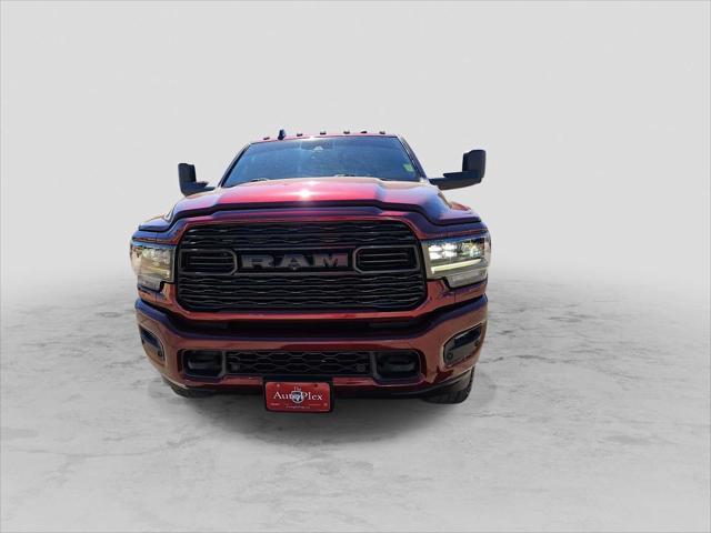 2022 RAM 3500 Limited Mega Cab 4x4 64 Box