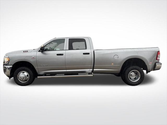 2019 RAM 3500 Tradesman Crew Cab 4x4 8 Box 2019 RAM 3500 Tradesman Crew Cab 4x4 8 Box
