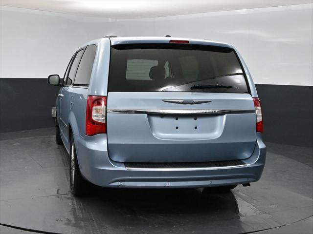 2013 Chrysler Town and Country Touring-L 2013 Chrysler Town and Country Touring-L