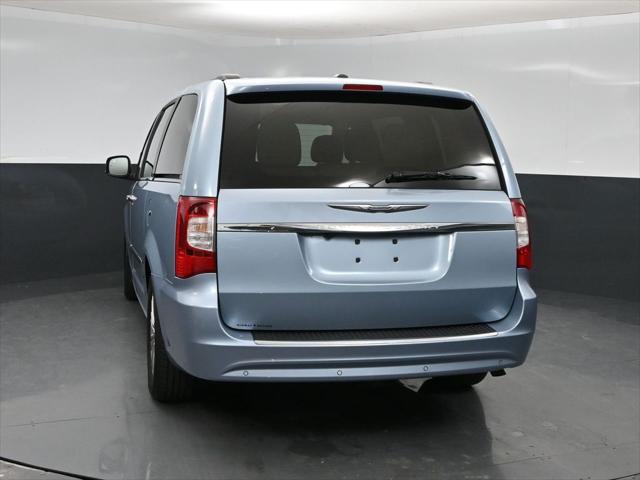 2013 Chrysler Town and Country Touring-L 2013 Chrysler Town and Country Touring-L