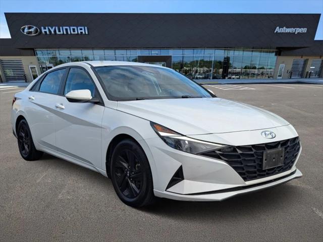 2023 Hyundai Elantra SEL 2023 Hyundai Elantra SEL