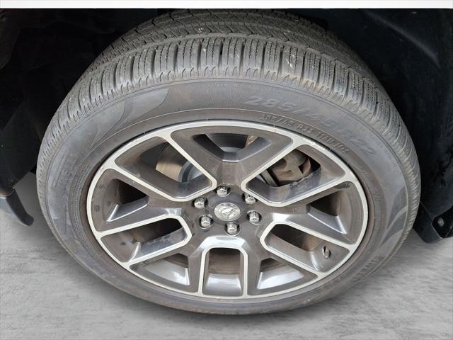 2019 RAM 1500 Laramie Crew Cab 4x4 57 Box 2019 RAM 1500 Laramie Crew Cab 4x4 57 Box