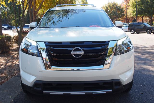 2024 Nissan Pathfinder SL 4WD 2024 Nissan Pathfinder SL 4WD