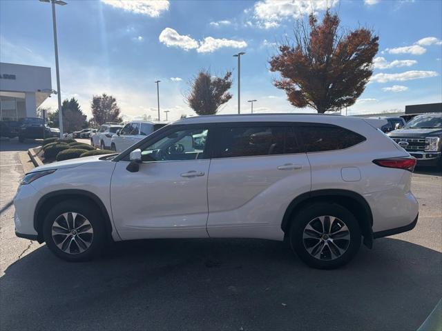 2021 Toyota Highlander XLE 2021 Toyota Highlander XLE