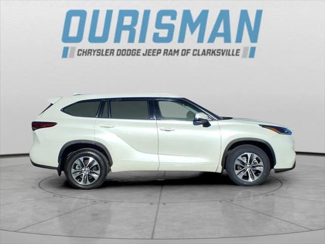 2021 Toyota Highlander XLE 2021 Toyota Highlander XLE