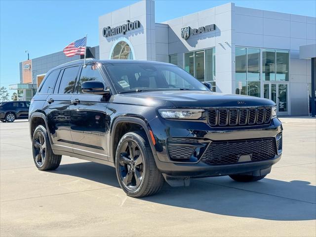 2023 Jeep Grand Cherokee Altitude 4x4 2023 Jeep Grand Cherokee Altitude 4x4