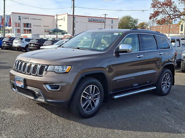 2017 Jeep Grand Cherokee Limited 4x4 2017 Jeep Grand Cherokee Limited 4x4