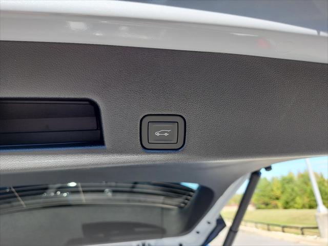 2026 GMC Acadia Denali FWD