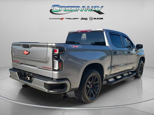 2023 Chevrolet Silverado 1500 4WD Crew Cab Short Bed Custom 2023 Chevrolet Silverado 1500 4WD Crew Cab Short Bed Custom