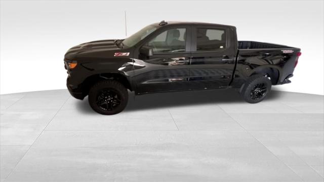 2024 Chevrolet Silverado 1500 4WD Crew Cab Short Bed Custom Trail Boss