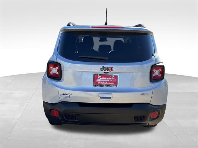 2018 Jeep Renegade Latitude 4x4 2018 Jeep Renegade Latitude 4x4