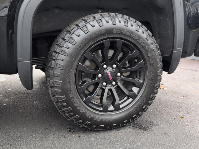 2022 GMC Sierra 1500 4WD Crew Cab Short Box AT4X 2022 GMC Sierra 1500 4WD Crew Cab Short Box AT4X