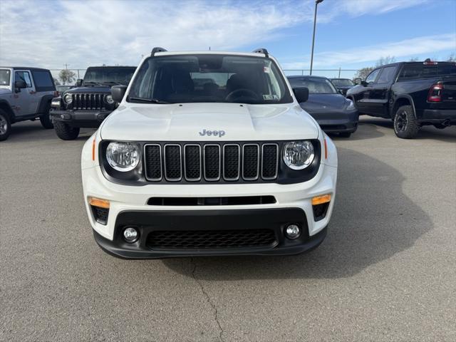 2022 Jeep Renegade Latitude 4x4 2022 Jeep Renegade Latitude 4x4