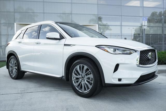 2025 INFINITI QX50 Luxe AWD 2025 INFINITI QX50 Luxe AWD