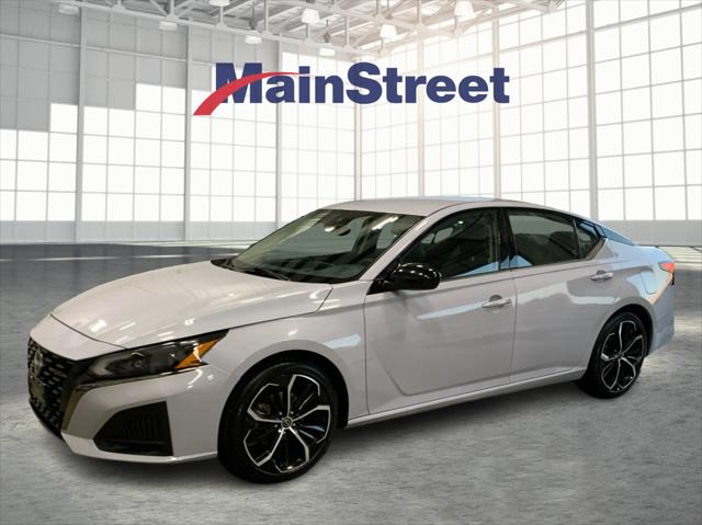 2023 Nissan Altima SR FWD 2023 Nissan Altima SR FWD