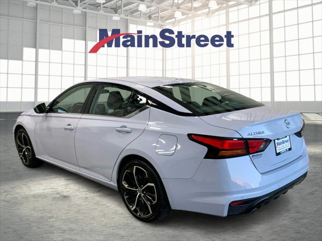 2023 Nissan Altima SR FWD 2023 Nissan Altima SR FWD