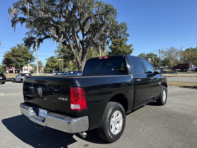 2022 RAM 1500 Classic Tradesman Crew Cab 4x4 57 Box 2022 RAM 1500 Classic Tradesman Crew Cab 4x4 57 Box