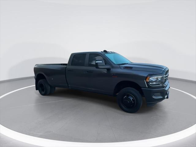 2024 RAM 3500 Tradesman Crew Cab 4x4 8 Box 2024 RAM 3500 Tradesman Crew Cab 4x4 8 Box