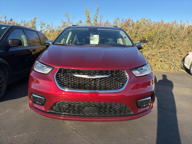 2023 Chrysler Pacifica Limited AWD