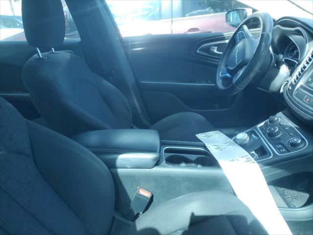 2015 Chrysler 200 Limited 2015 Chrysler 200 Limited