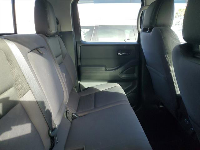 2022 Nissan Frontier Crew Cab SV 4x2 2022 Nissan Frontier Crew Cab SV 4x2