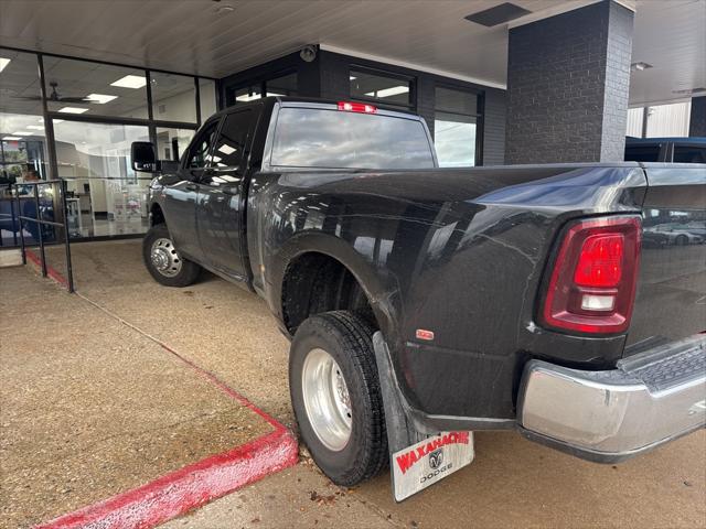 2025 RAM 3500 Tradesman Crew Cab 4x4 8 Box 2025 RAM 3500 Tradesman Crew Cab 4x4 8 Box