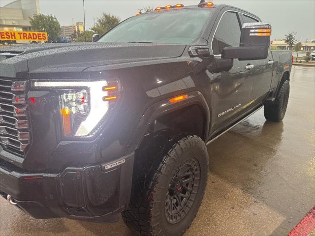 2025 GMC Sierra 2500HD 4WD Crew Cab Standard Bed Denali Ultimate 2025 GMC Sierra 2500HD 4WD Crew Cab Standard Bed Denali Ultimate