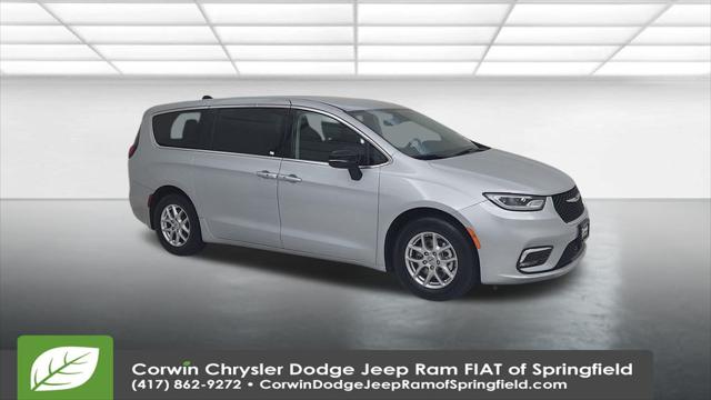 2024 Chrysler Pacifica Touring L 2024 Chrysler Pacifica Touring L