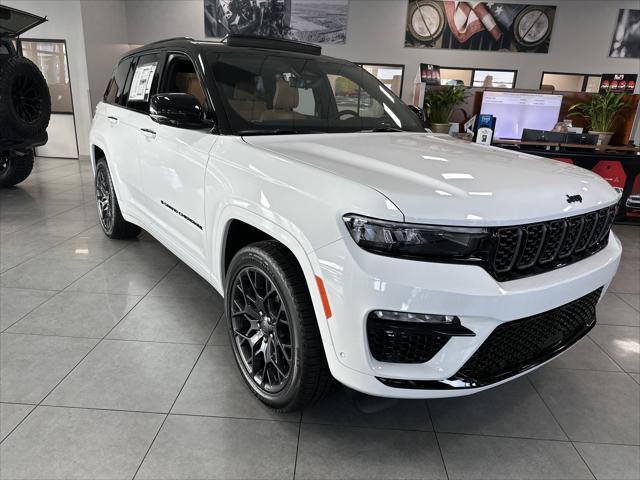 2025 Jeep Grand Cherokee GRAND CHEROKEE SUMMIT 4X4