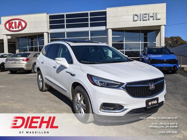 2018 Buick Enclave Essence 2018 Buick Enclave Essence