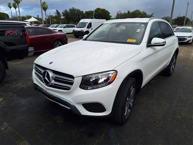 2019 Mercedes-Benz GLC 300 GLC 300 2019 Mercedes-Benz GLC 300 GLC 300