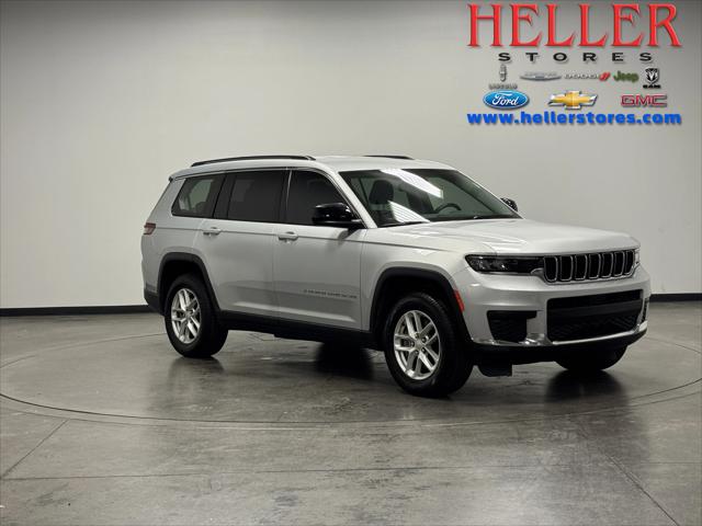 2022 Jeep Grand Cherokee L Laredo 4x4 for sale in Pontiac, IL