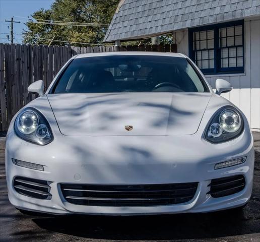 2014 Porsche Panamera Standard