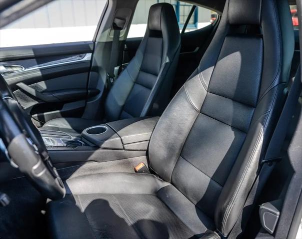 2014 Porsche Panamera Standard