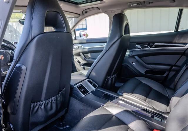 2014 Porsche Panamera Standard