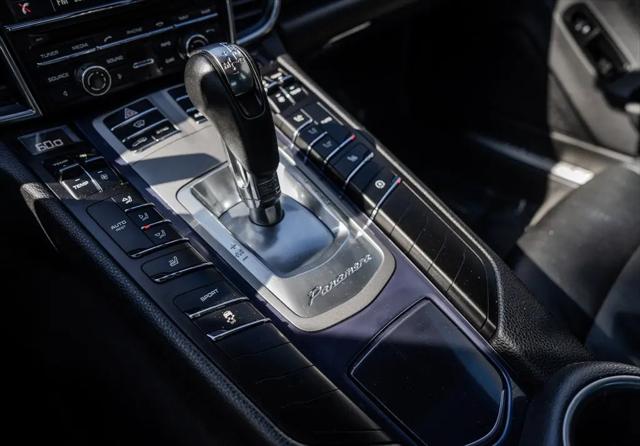 2014 Porsche Panamera Standard