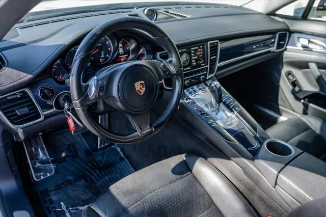 2014 Porsche Panamera Standard