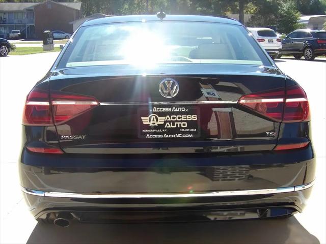 2017 Volkswagen Passat 1.8T R-Line