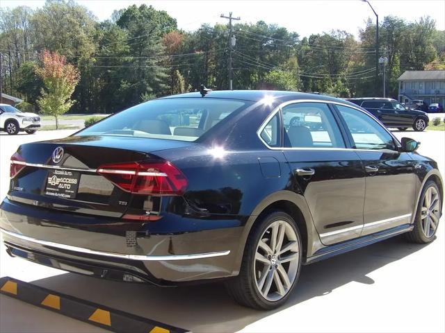 2017 Volkswagen Passat 1.8T R-Line